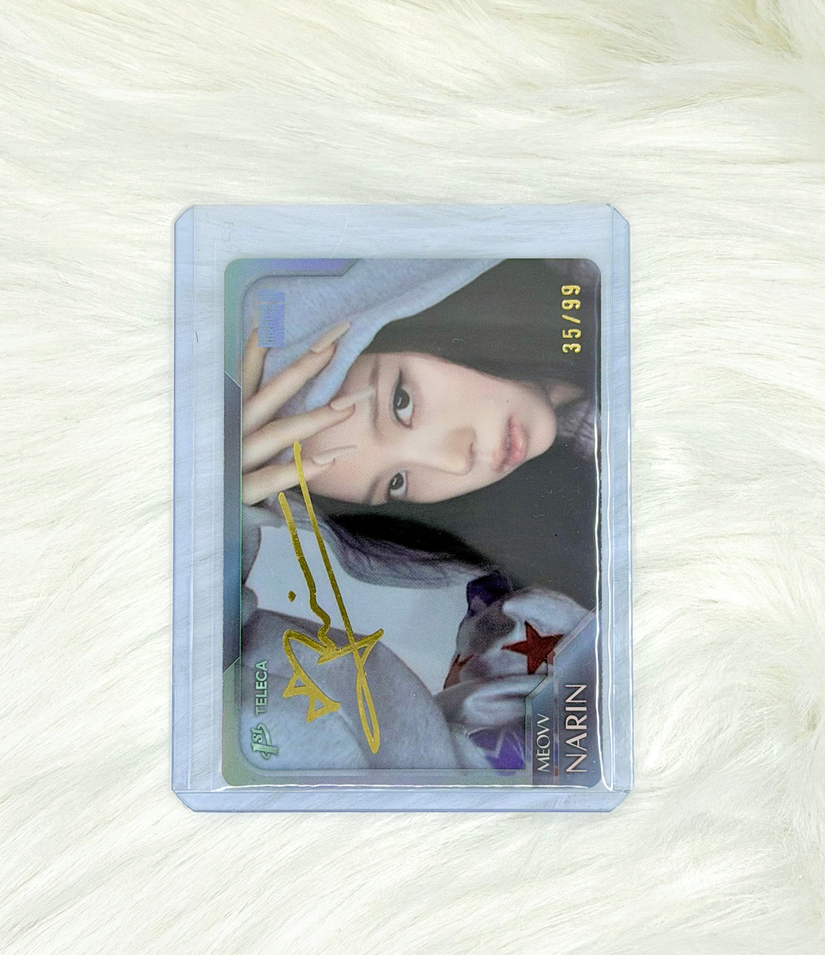 MEOVV Narin BURNING UP 1st TELECA Photocard | Signed