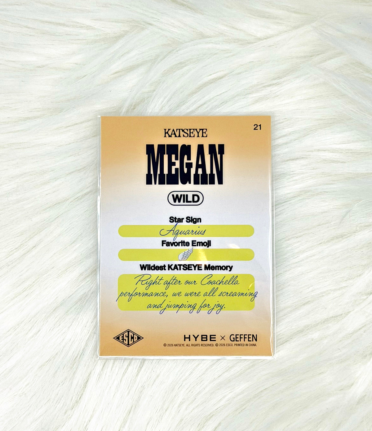 KATSEYE Megan 2026 ESCO WILD Trading Card #21 | Base
